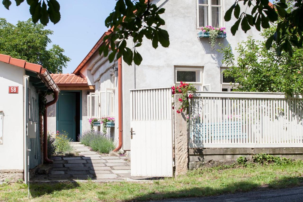 Villa Domecek Na Kvetinovem Statku à Zdice Extérieur photo